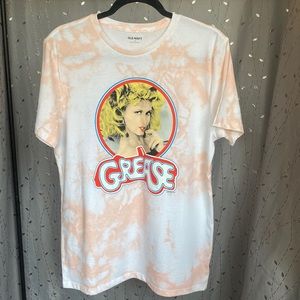 NWT Old Navy Olivia Newton John medium graphic tee